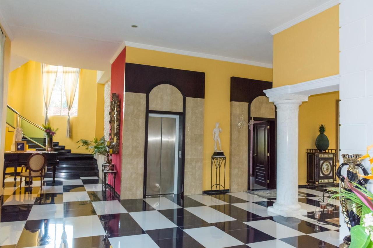 ميريدا Hotel Boutique Mansion La Ceiba المظهر الخارجي الصورة