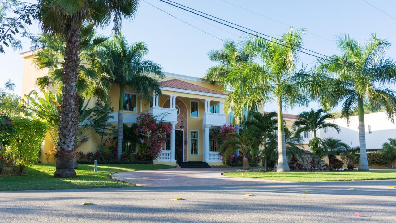 ميريدا Hotel Boutique Mansion La Ceiba المظهر الخارجي الصورة