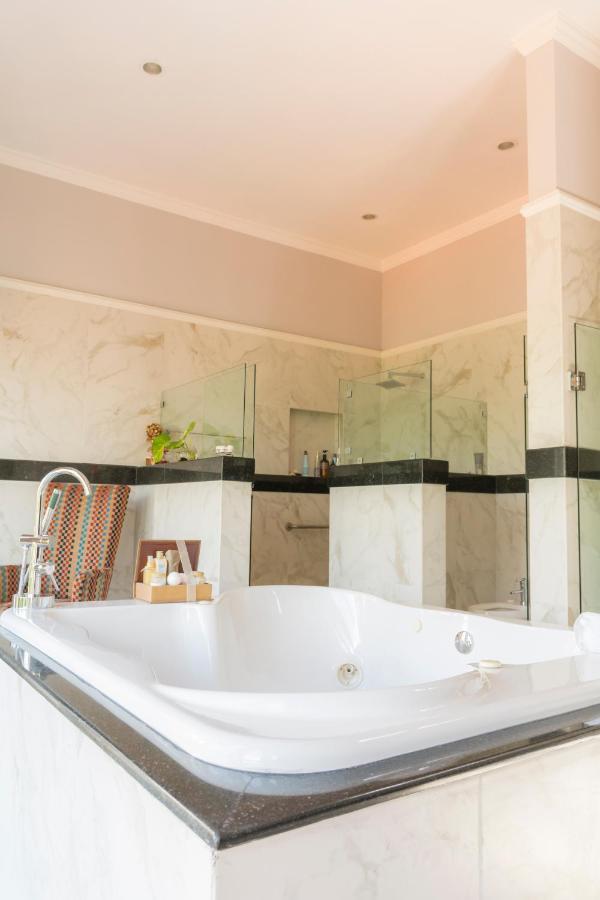 ميريدا Hotel Boutique Mansion La Ceiba المظهر الخارجي الصورة